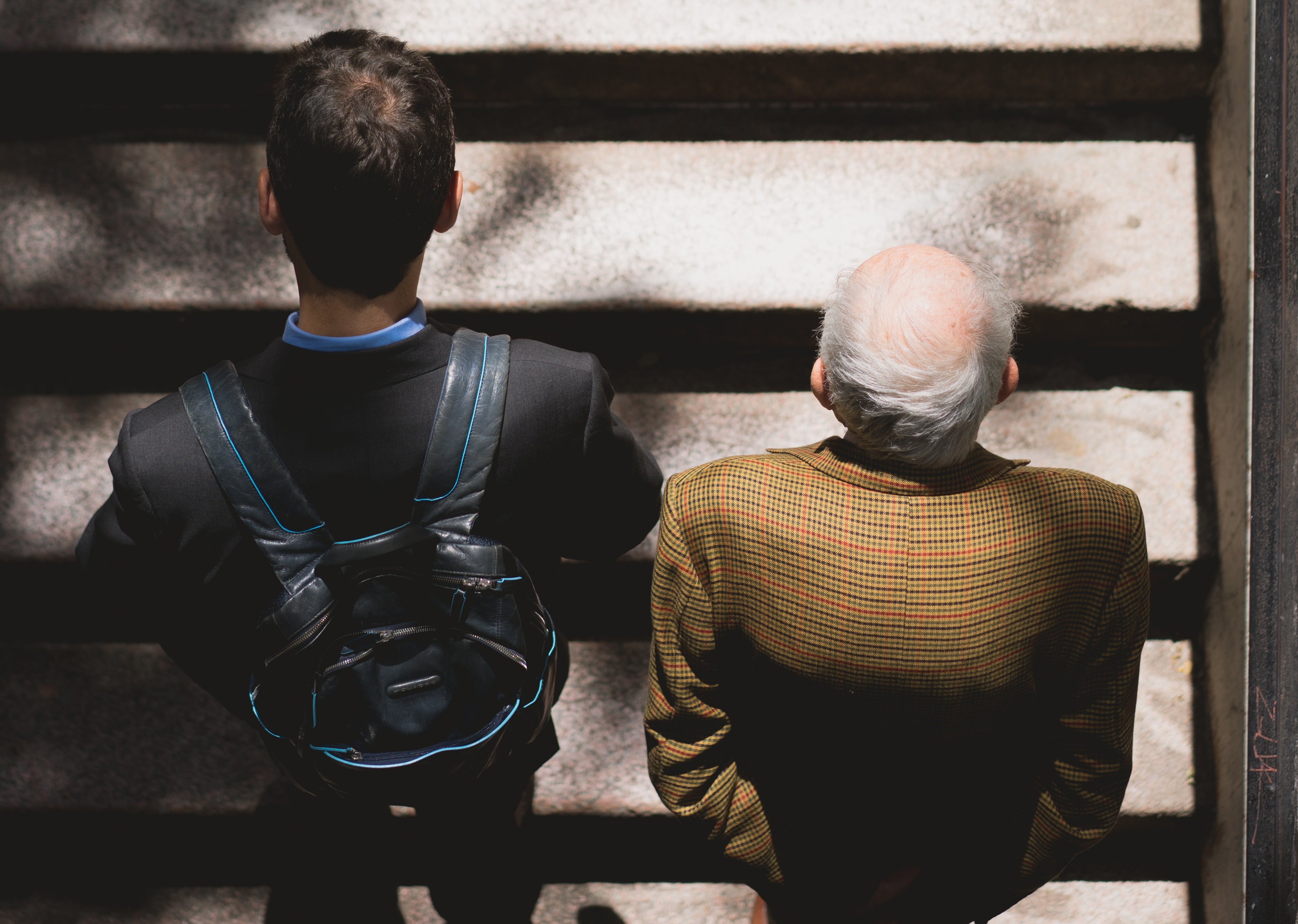 Какой возраст сотрудников оптимальный, Анастасия Мягченкова, ЗАО «Самарская оптическая кабельная компания», оптимальный возраст сотрудника, средний возраст сотрудников, молодой специалист, креативный сотрудник, профессионалы старшего поколения