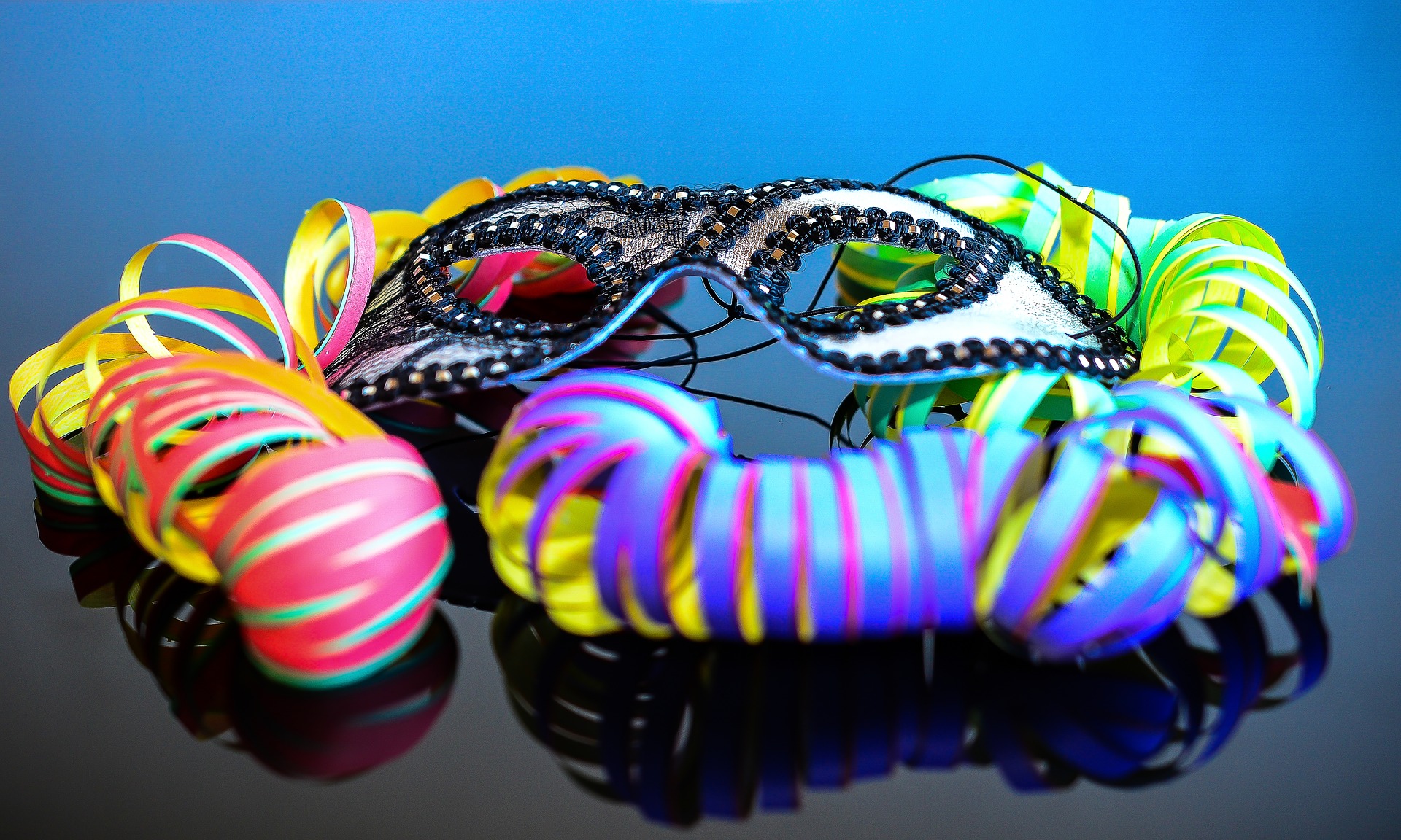 маска, карнавал, карьера, трудовой путь, как вырасти до директора, как стать директором, взлет карьеры, повышение, повышение по служебной лестнице, должность, успех, бизнес, работа, трудности, решения, Павел Тимец, генеральный директор, учредитель ООО "Крытые парки аттракционов"