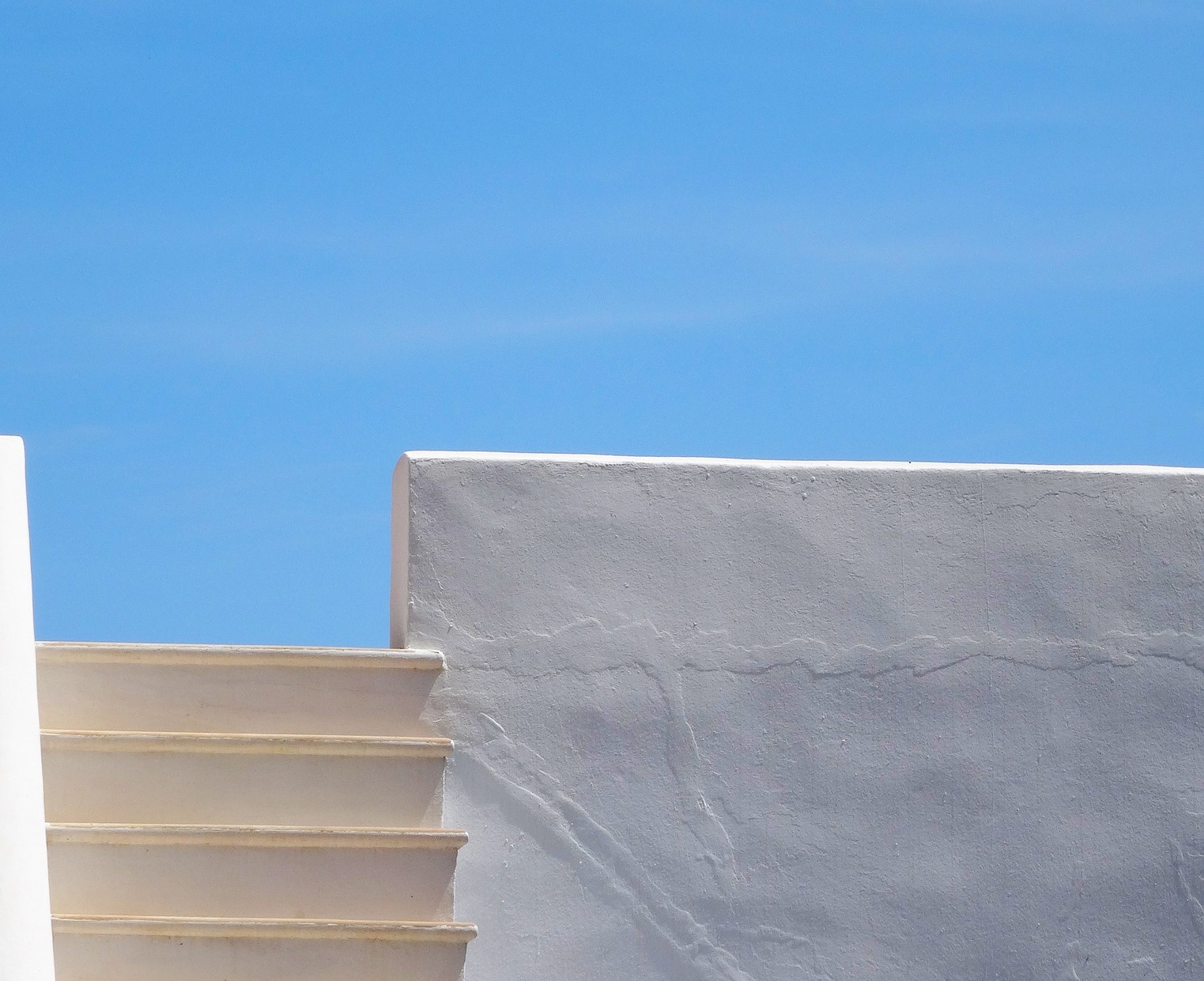 лестница, ступени, карьера, что мешает карьере, как строить карьеру, как строить отношения с начальником, как строить отношения с начальством, гендиректор, директор, служебная лестница, приемы, путь к успеху, карьерная лестница, повышение в должности,  должностной рост,Анна Палехова, руководитель отдела подбора персонала рекрутингового агентства iChar,  новые идеи, лидер, нетворкинг, обучение, языки, карьерная лестница, горизонтальная карьера, вертикальная карьера, 