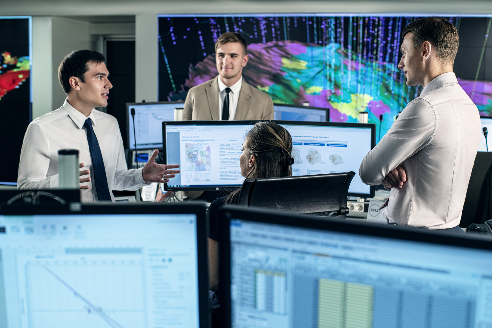 #МойТрек – гибкая система управления карьерой в ПАО «Газпром нефть», Юлия Шаронова, Юрий Ситников, ПАО «Газпром нефть», WOW!HR, WOW!HR 2021, Номинанты WOW!HR 2021, HR Hero, HR Hero 2021, Газпром нефть, система управления карьерой, Повышение удовлетворенности карьерными возможностями, развитие кадрового потенциала