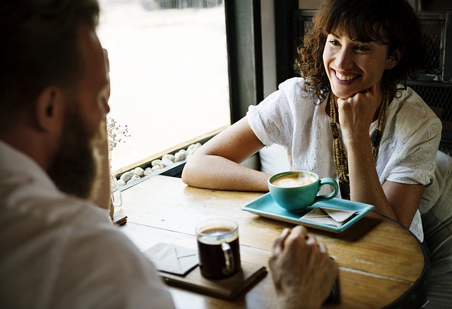 Начиная с HR, EnglishDom, переводная статья, аутсорсинг HR, как выбрать HR, как выбрать HR менеджера, продвижение hr-бренда, мотивированные сотрудники, увеличить вовлеченность персонала, инвестиции в человека человеческий капитал