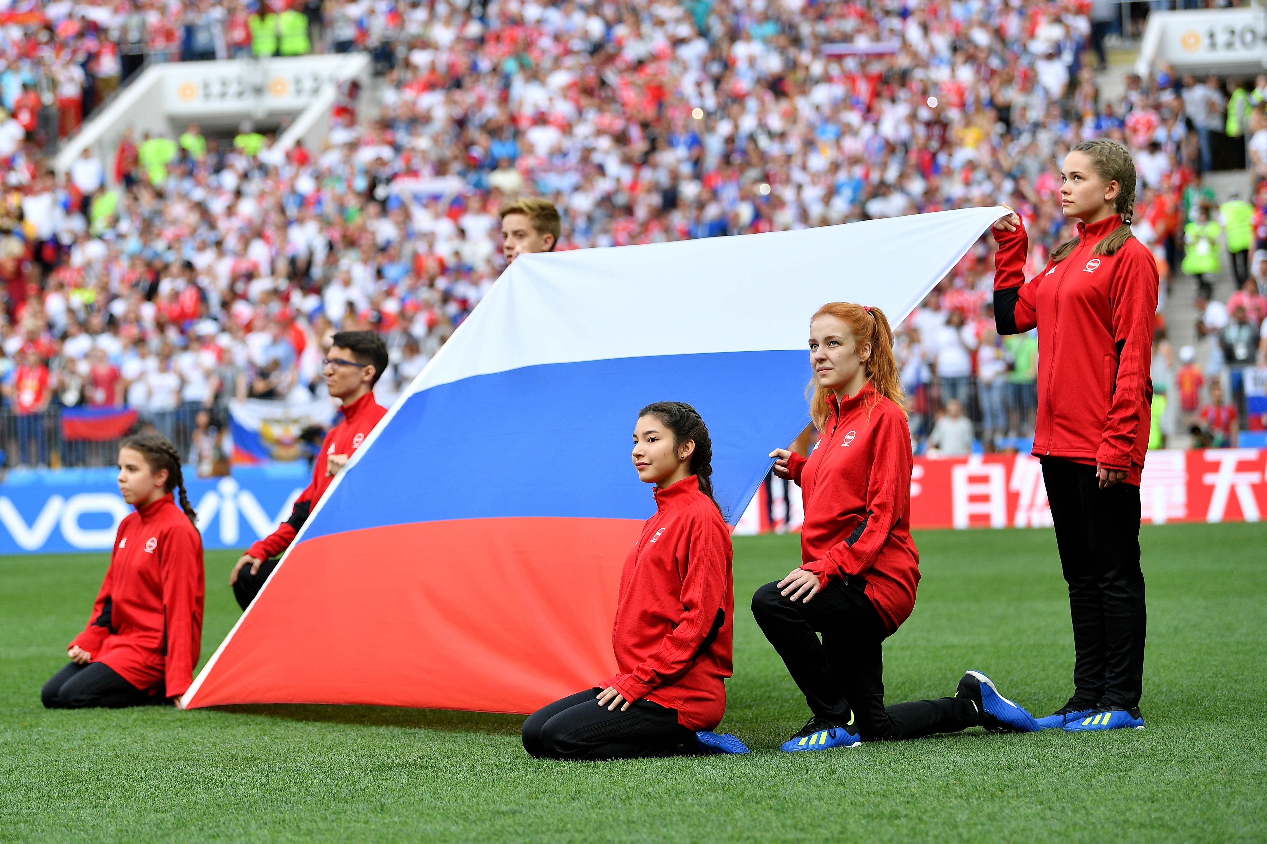 Корпоративная культура, Новогодним подарком не ограничиваемся: Работа с детьми сотрудников, Ирина Петрова, Coca-Cola HBC Россия, команда, внутренние коммуникации, программа повышения лояльности, способы повышения лояльности, сотрудники, вовлеченность, социальная среда, повышение лояльности,  семейные ценности, повышение лояльности персонала