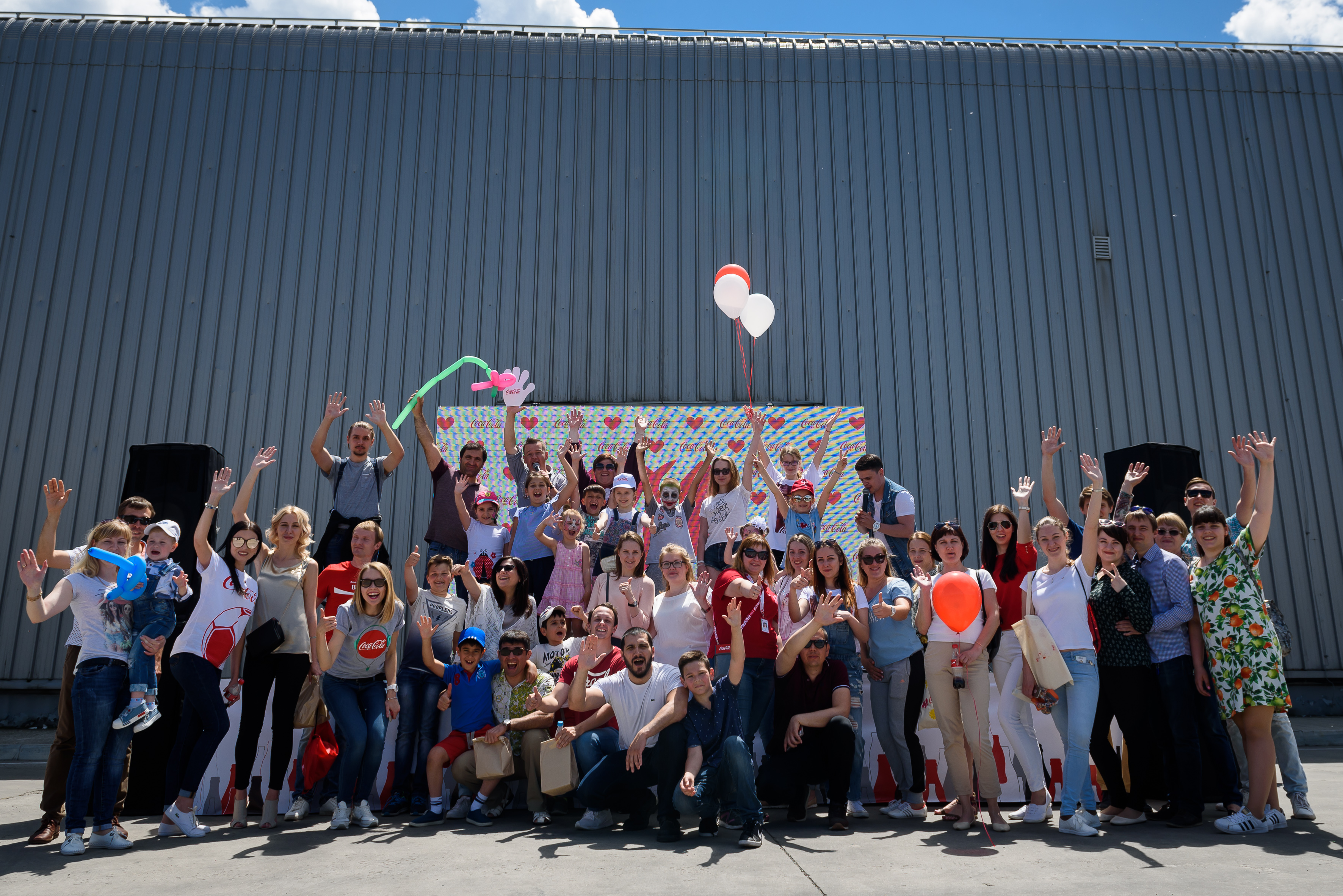 Корпоративная культура, Новогодним подарком не ограничиваемся: Работа с детьми сотрудников, Ирина Петрова, Coca-Cola HBC Россия, команда, внутренние коммуникации, программа повышения лояльности, способы повышения лояльности, сотрудники, вовлеченность, социальная среда, повышение лояльности,  семейные ценности, повышение лояльности персонала