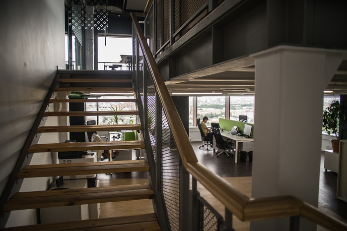 Офис Sravni.ru мотивирует сотрудников на креатив и инновации, Анастасия Серебренникова, Workplace, Workplace 2019, WOW!HR 2019, WOW!HR, номинанты WOW!HR 2019, Креативный офис, Концептуальные интерьеры на работе, стильные дизайнерские решения на работе, современные офисы, повышение лояльности сотрудников