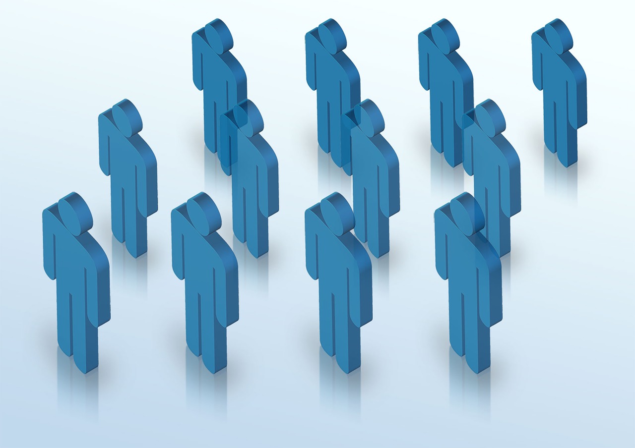 человечки, фигурки, покорми зверя, сапожник с сапогами, сервис, услуги, сотрудники гораздо более строги к любого рода недоработкам, сотрудники, лояльность, лаяльность что это, лояльность как сделать, коллектив, персонал, пользование сервисом, Родион Репин, нововведения, чат-бот в Telegram, автозаказ, идеи персонала, как меняется сервис