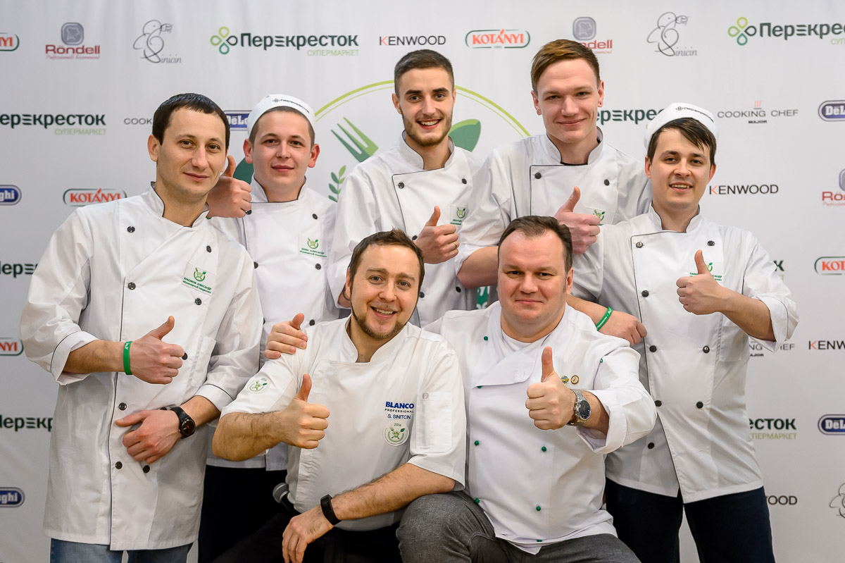 Перекресток, конкурсы в перекрестке, Светлана Тесёлкина, сотрудники в перекрестке, работа в перекрестке, повар в перекрестке, кассир в перекрестке, профессионалы, соревнования в перекрестке, как мотивировать сотрудников, конкурсы профмастерства в магазинах, перекресток сотрудники, перекресток работа