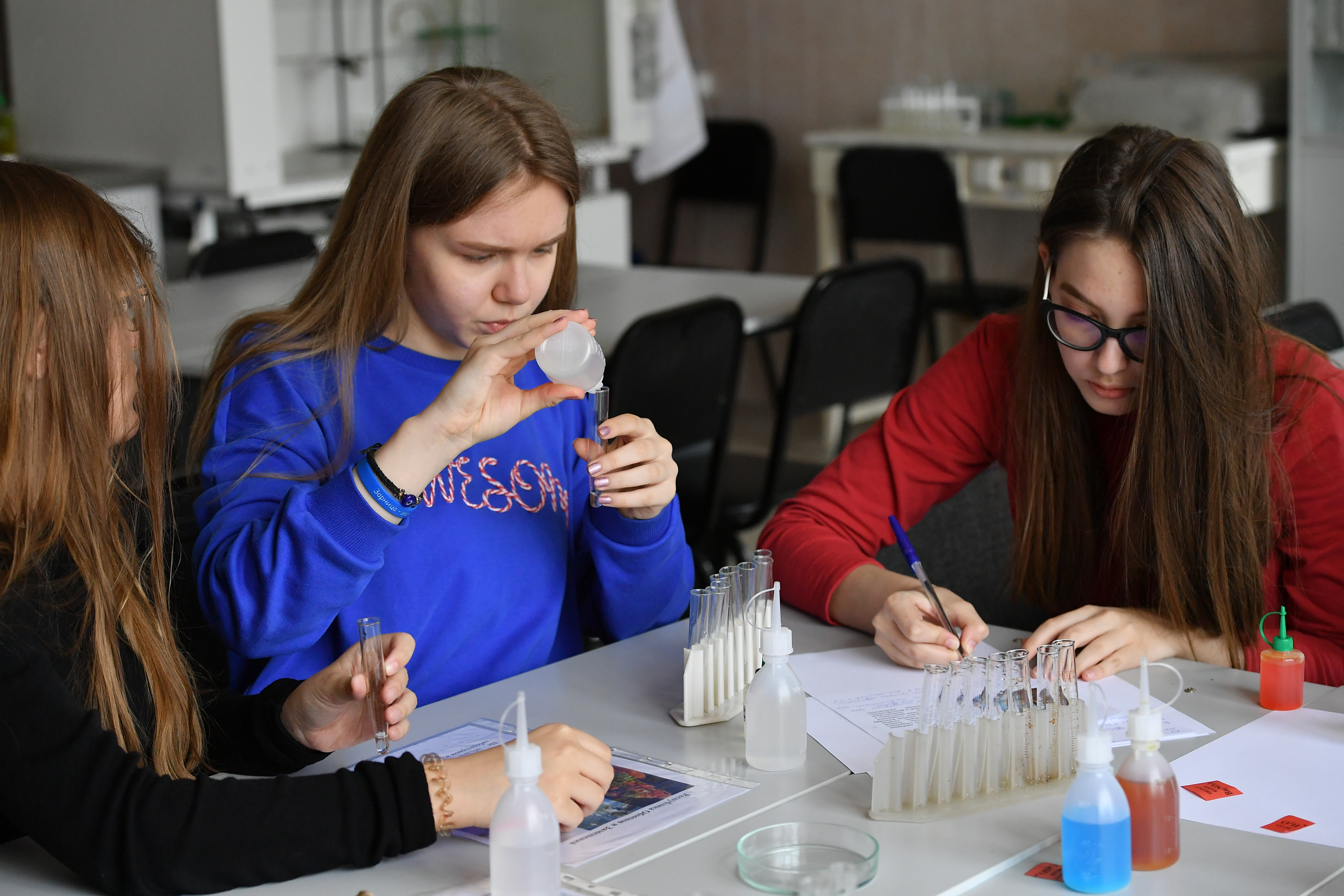 Кейс ПАО «Газпром нефть»: «Профессионалы будущего – компании нового поколения», Газпром нефть, Олег Шайтан, Денис Федотов, Профессионалы будущего, подготовки внешнего кадрового резерва, подготовки кадрового резерва, WOW!HR, WOW!HR 2021, Номинанты WOW!HR 2021, Be Cool, Ве Cool 2021