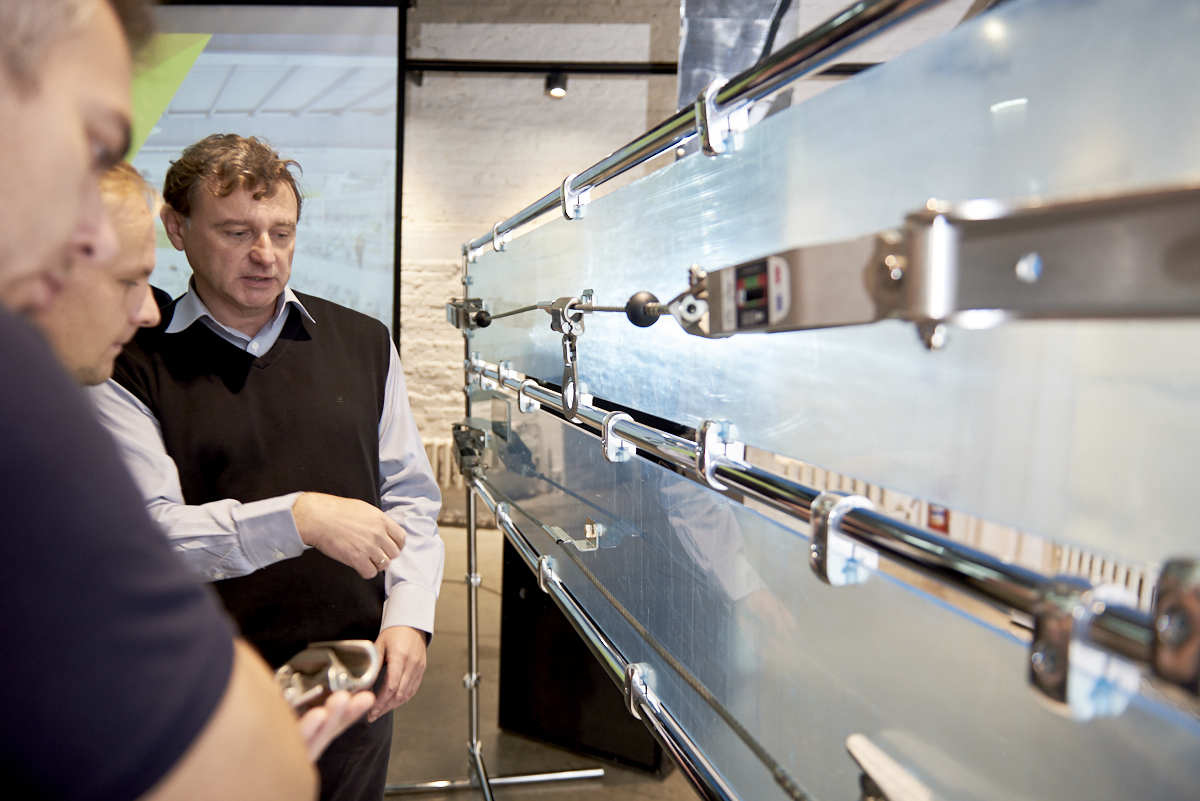 3М расширяет направление средств защиты от падений с высоты, СИЗ, 3М, 3М новости, 3м россия новости, сизы 3м, 3М о сиз, 3М о безопасности, 3М о безопасности труда, 3М безопасность, средства коллективной защиты от падения с высоты