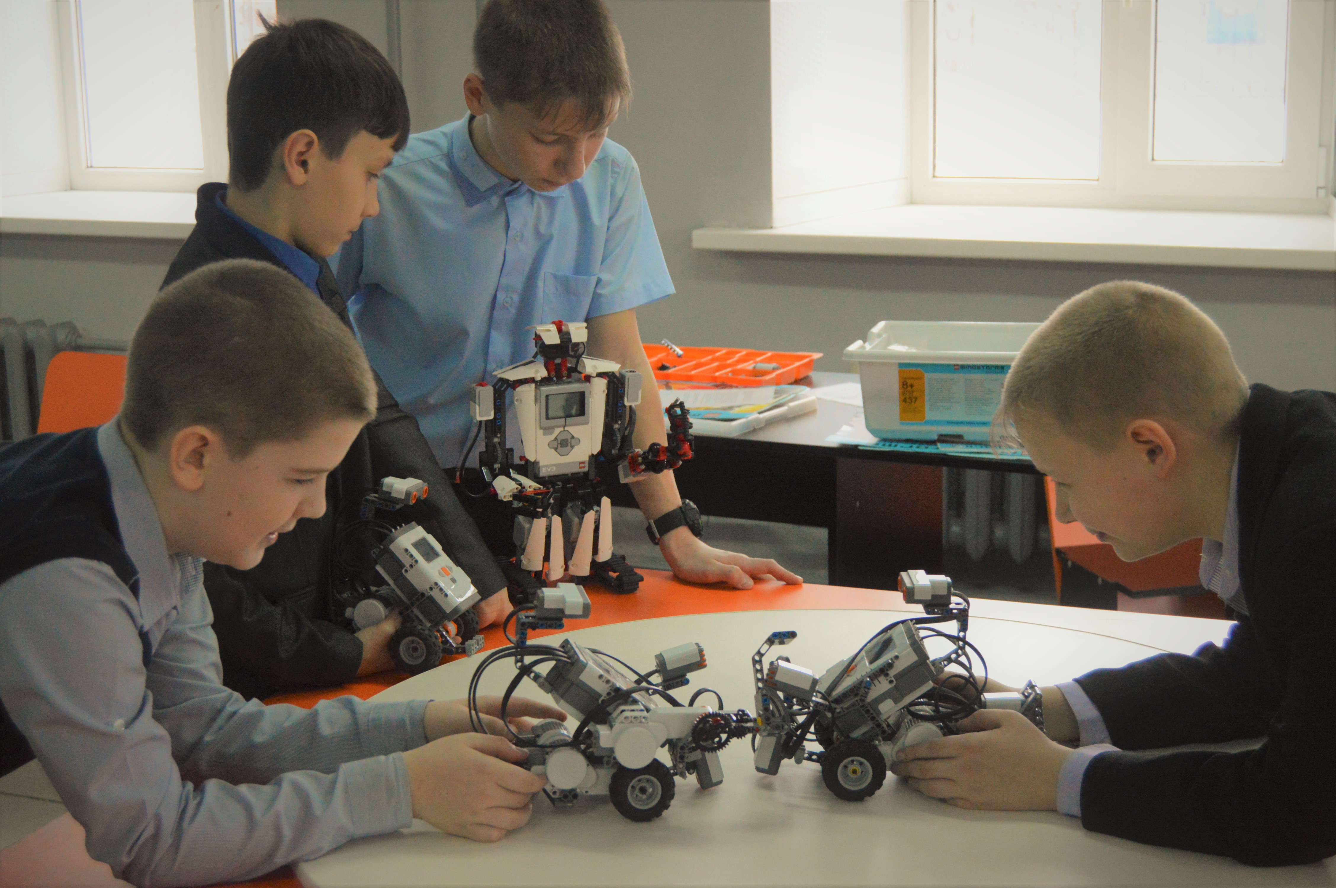 возрождение села, Русагро, село возрождение, как возрождают село, кем работать в деревне, кем работать в селе, куда пойти учиться из деревни, где работать парню из деревни, где работать девушке из деревни, куда пойти учиться из деревни, куда пойти учиться парню из деревни, квартиры для сельчан, кем работать в сельской местности