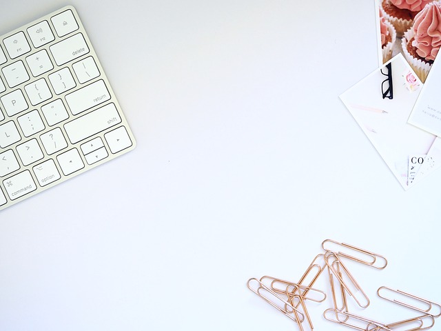 Семь заблуждений об E-learning, Надежда Михина, ProPersonnel, электронное обучение, Electronic Learning, E-learning, обучение с помощью цифровых технологий, работа с электронными обучающими материалами на компьютере, работа с электронными обучающими материалами на ноутбуке, работа с электронными обучающими материалами на смартфоне, онлайн-курсы, вебинары, чаты, электронные коучи, работа с учебными веб-ресурсами