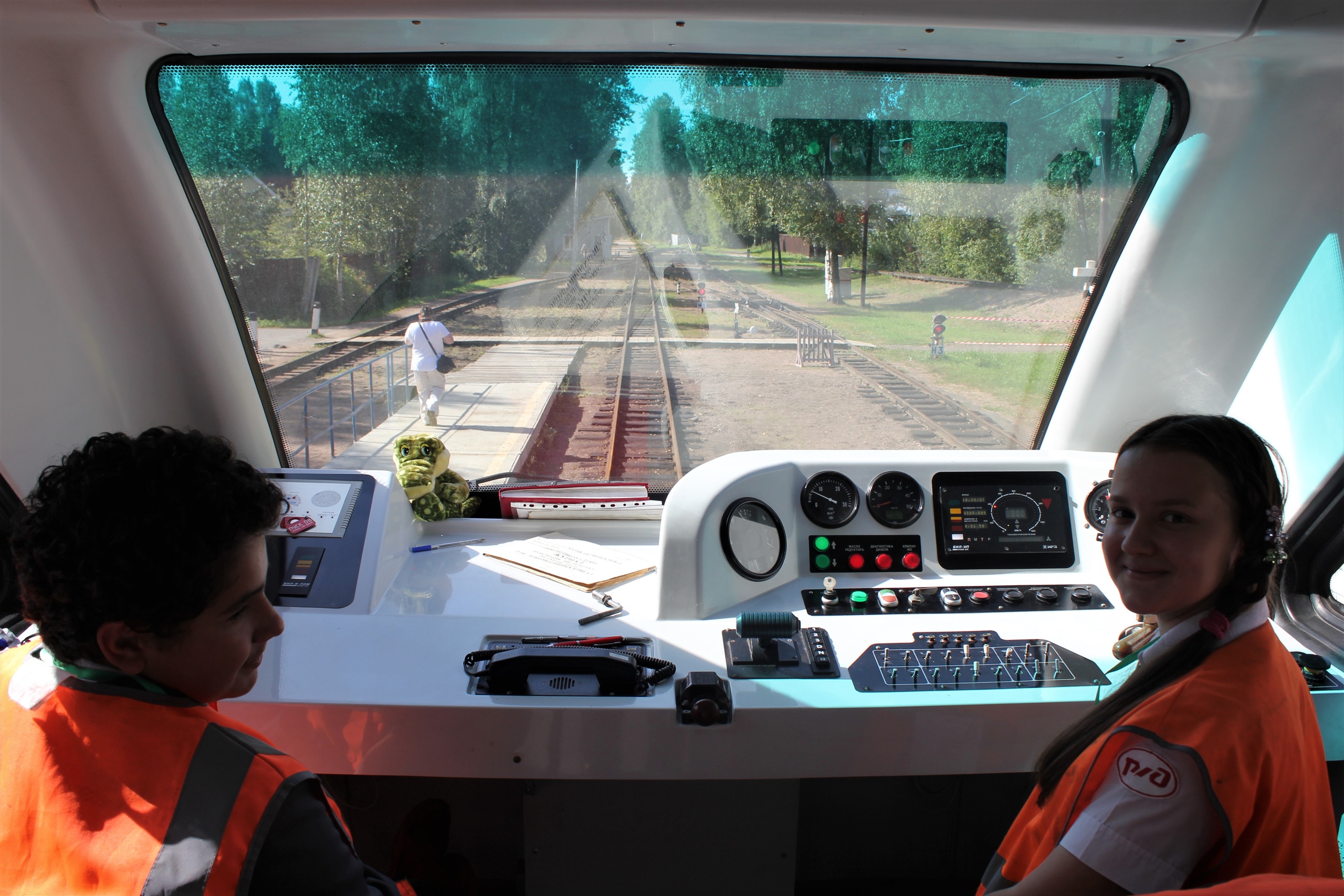 «Страна железных дорог»: знакомство с профессией от ОАО «РЖД», Александр Збарский, ОАО «РЖД», Страна железных дорог, работа со школьниками, повышение квалификации, прохождение дополнительных программ обучения, освоение новых компетенций, освоение новых навыков