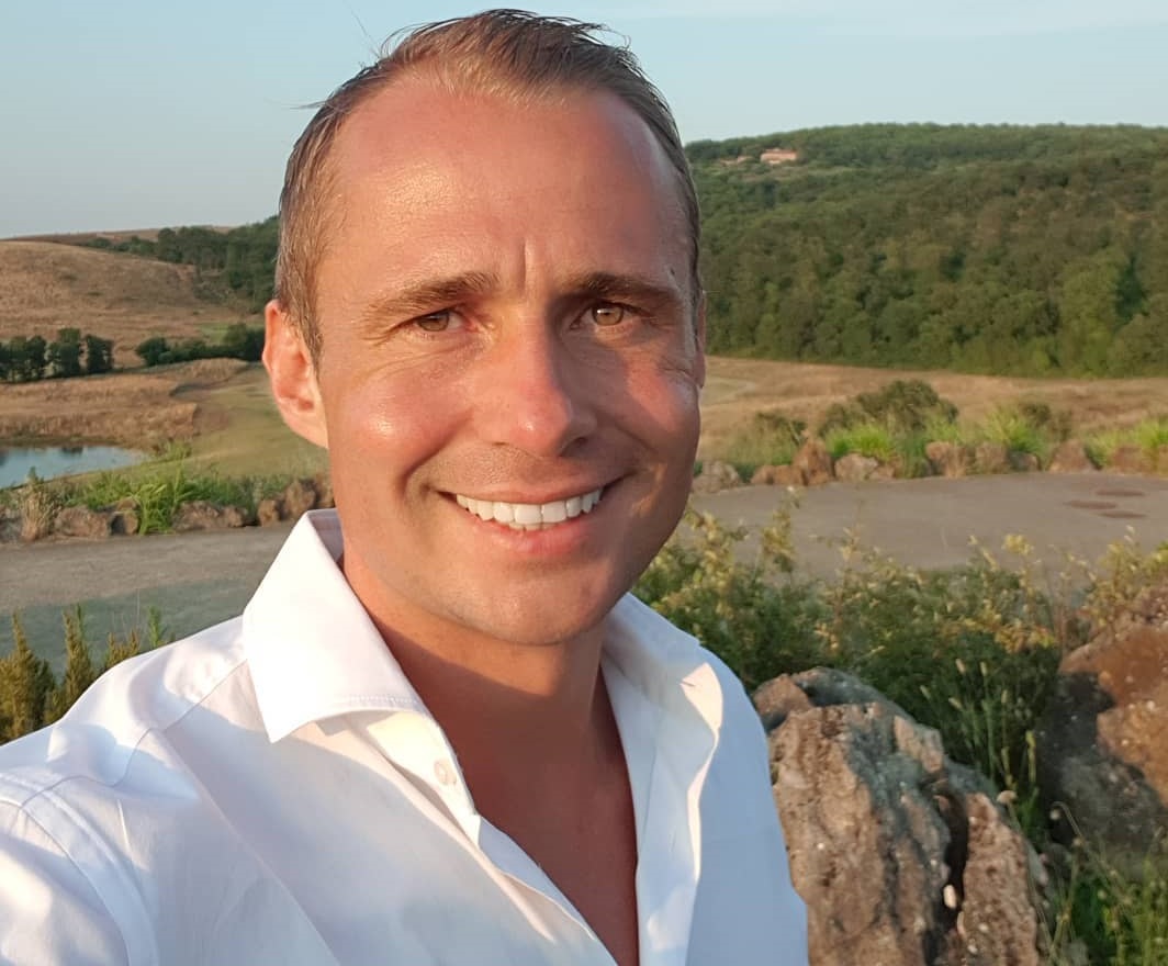 Оскар Хартманн