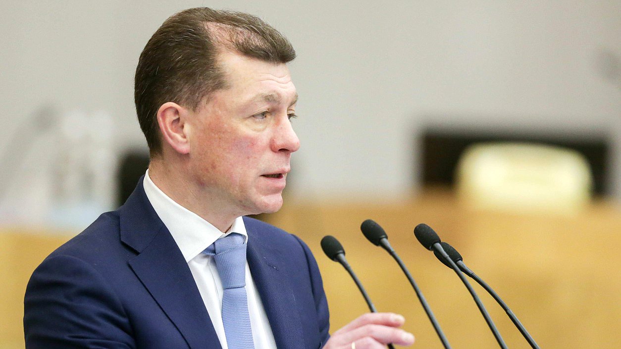 Максим Топилин