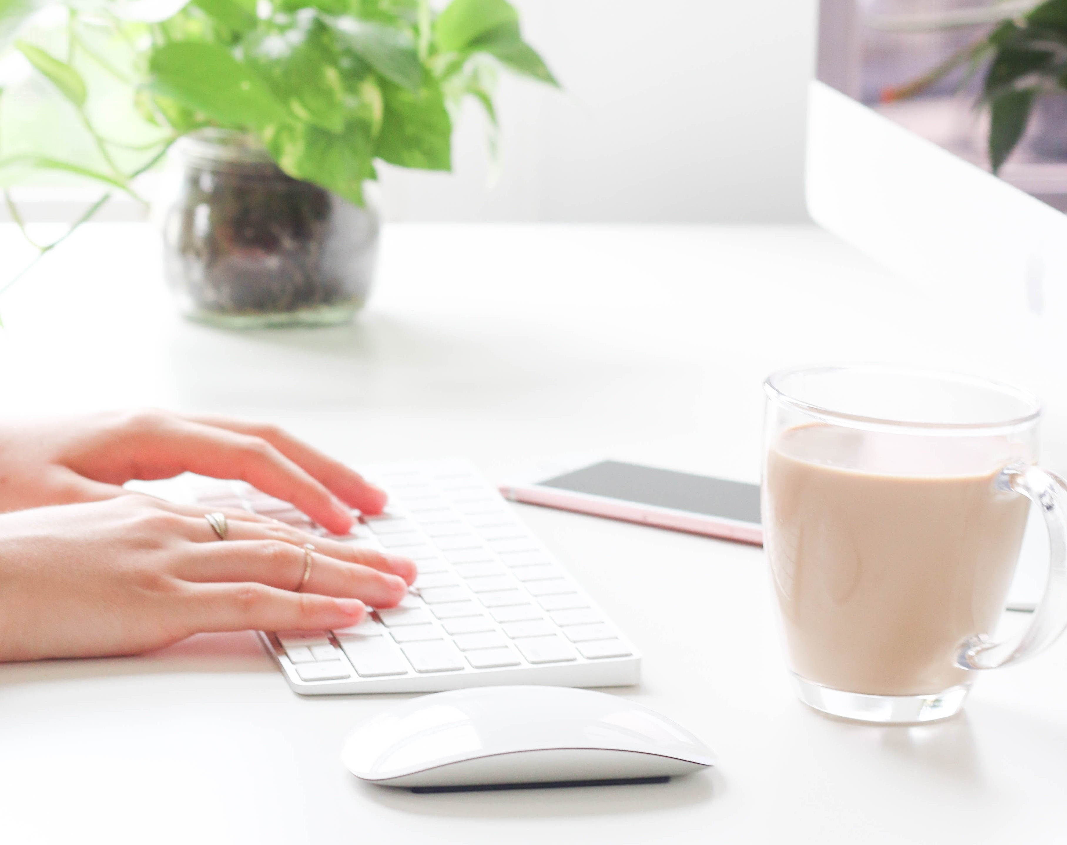 Три совета «Ростелеком-Солар», как управлять командой на «удаленке», Ростелеком-Солар, как управлять командой на удаленке, как управлять командой, Ирина Самохвалова, нагрузка на удаленке, Микроменеджмент, профессиональные компетенции, адаптировать стиль управления, стиль управления на удаленке, как эффективно управлять командой, Микроменеджмент стиль руководства, основные стили руководства