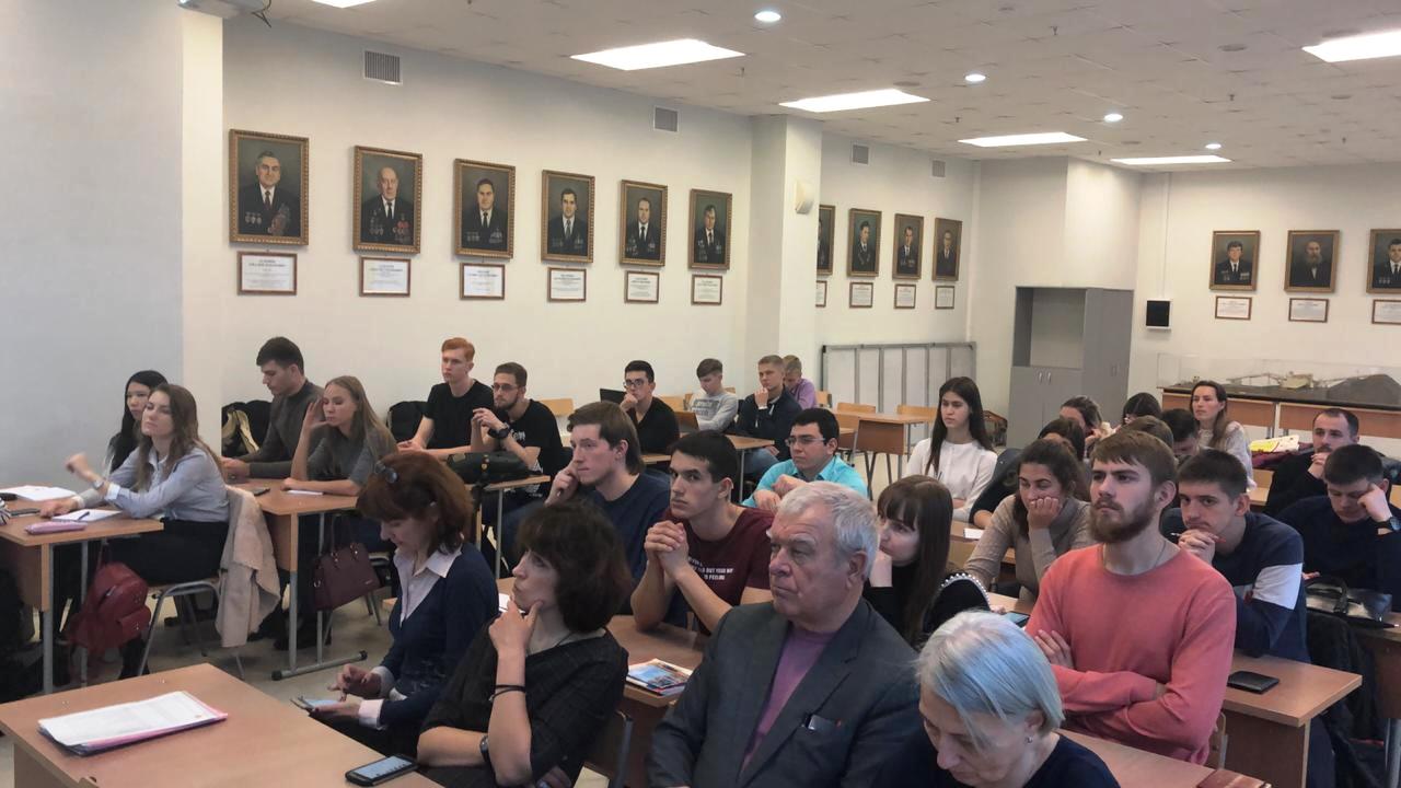 ​В ДВФУ стартовала программа НИПИГАЗа по профессиональной переподготовке по направлению ОТиПБ, ДВФУ, НИПИГАЗ, Охрана труда и промышленная безопасность, НИПИГАЗ новости, нипигаз проекты, компания нипигаз, работа нипигаз, НИПИГАЗ трудоустройство