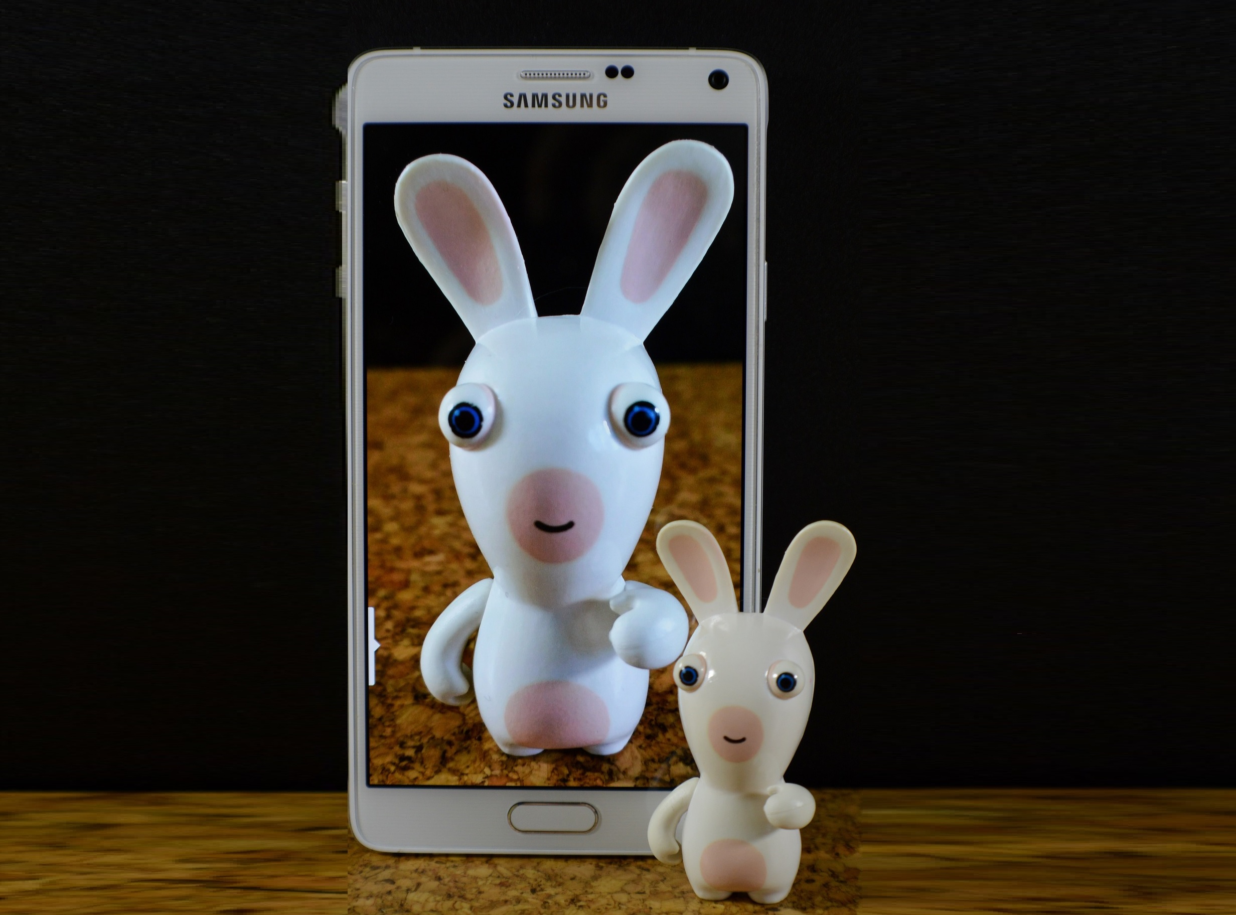 заяц, кролик, селфи, телефон, самсунг, зарплата, стоимость сотрудника, сколько я стою, как себя продать, как увеличить свою рыночную стоимость, рынок, конкуренция, свойства товара, продвижение, цена, личный бренд, деньги, прибыль, Наталья Сторожева, Русская школа управления, РШУ